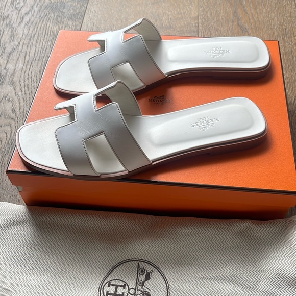 Hermes Oran Sandal Blanc White Size 39.5 with box and all original packaging - Picture 5 of 12